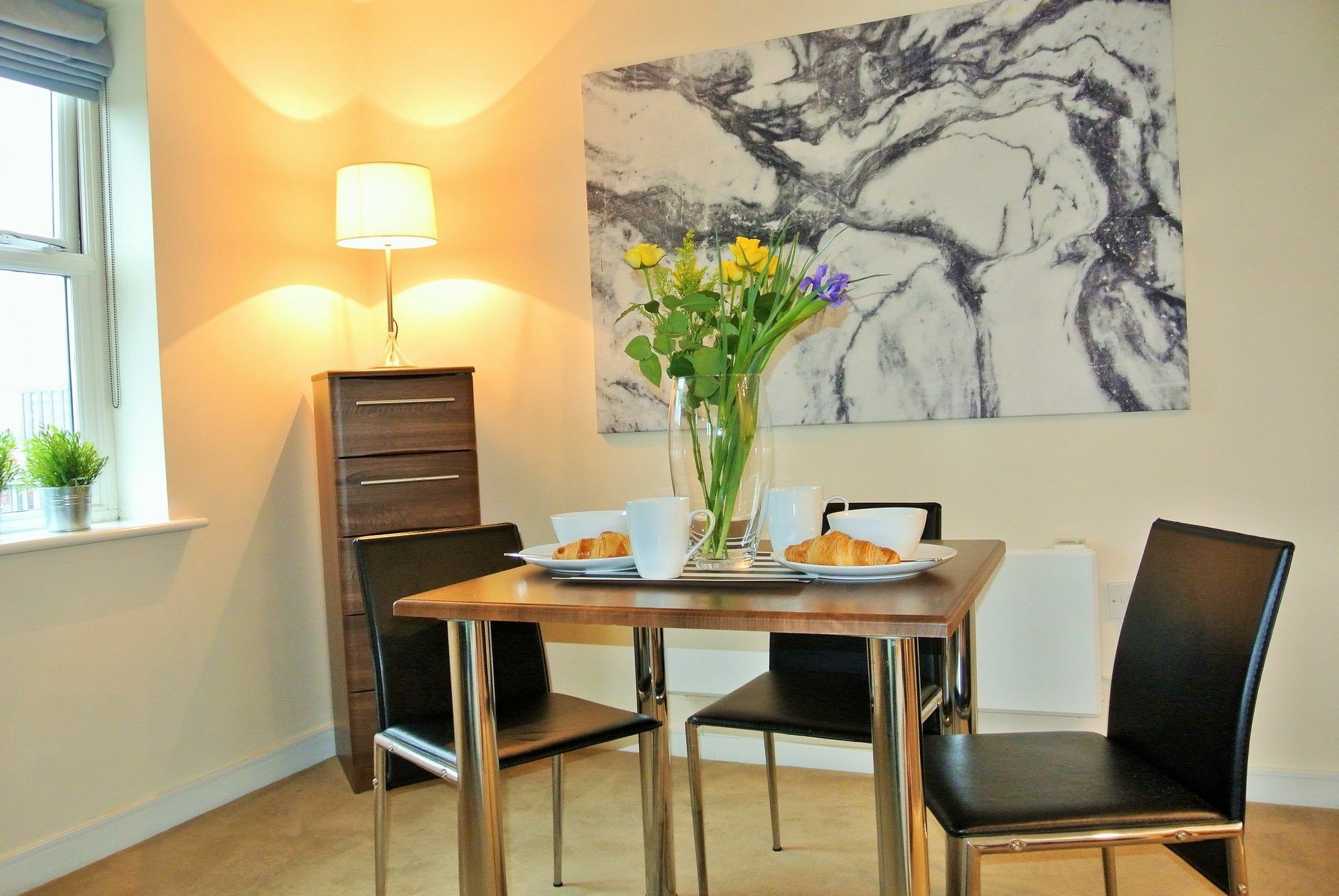 Oyo Approved Serviced Apartments Steam Mill Chester Kültér fotó